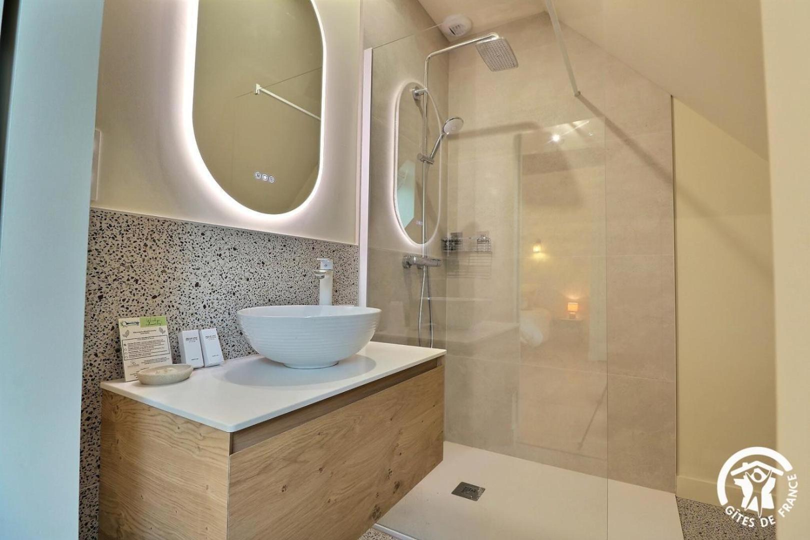 Le Jardin De Quercus Bed & Breakfast Bazouges-la-Perouse Bagian luar foto