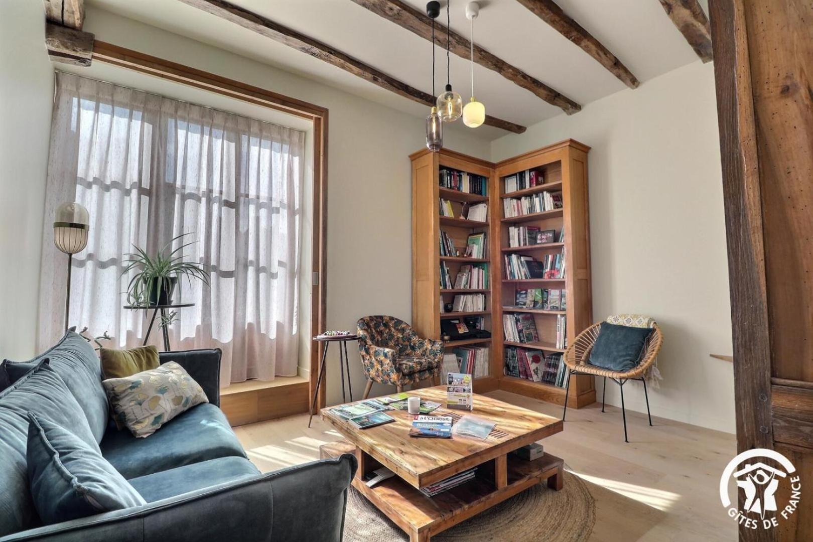 Le Jardin De Quercus Bed & Breakfast Bazouges-la-Perouse Bagian luar foto